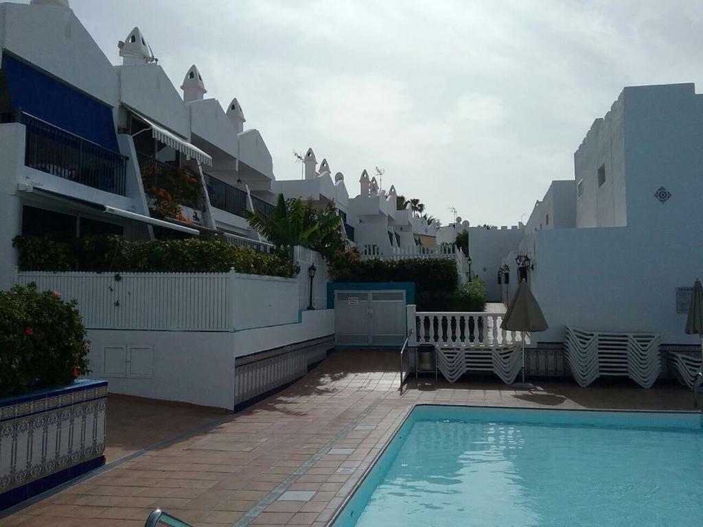 Pool View Yard Bungalow Playa del Inglés Extérieur photo